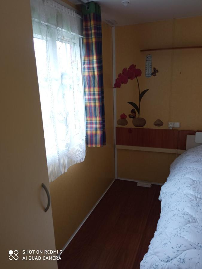Mobilhome Nature Saint-Laurent-sur-Mer Exterior photo