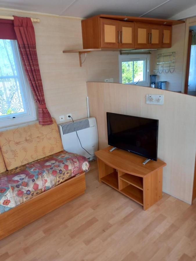 Mobilhome Nature Saint-Laurent-sur-Mer Exterior photo